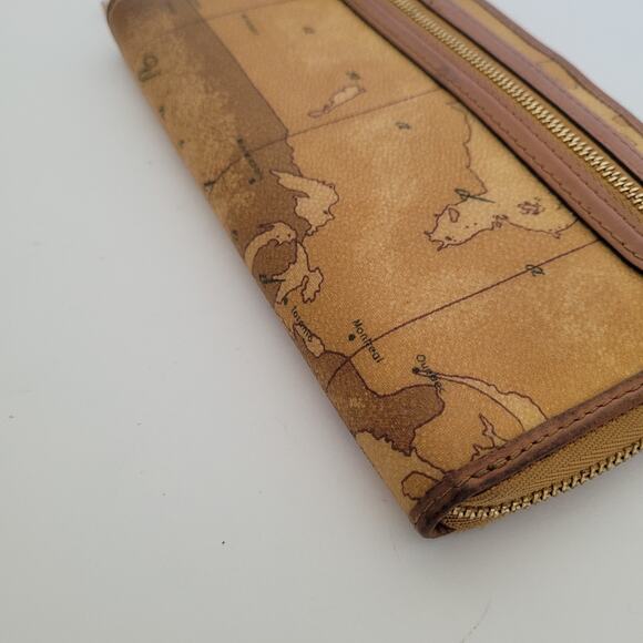 Alviero Martini Organizer Wallet US Map Geo Leather Italian Zip Around Clutch - Picture 10 of 11